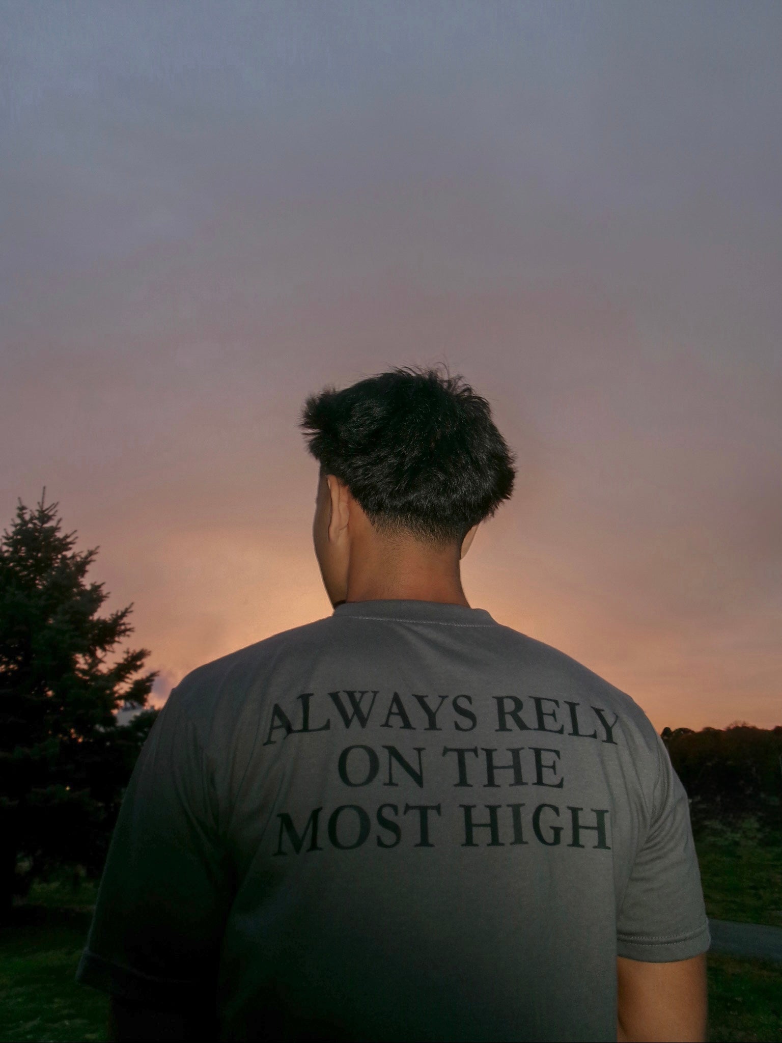 Tawakkul Tee | Rely on The Most High (Slight Oversize)